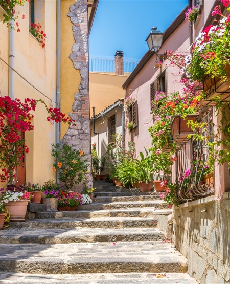 Sicilien_iStock-1125987368_450-555
